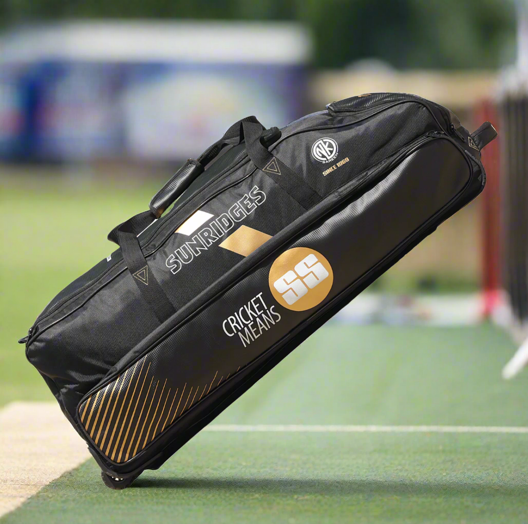 SS SKY Thunder Wheelie Kit Bag